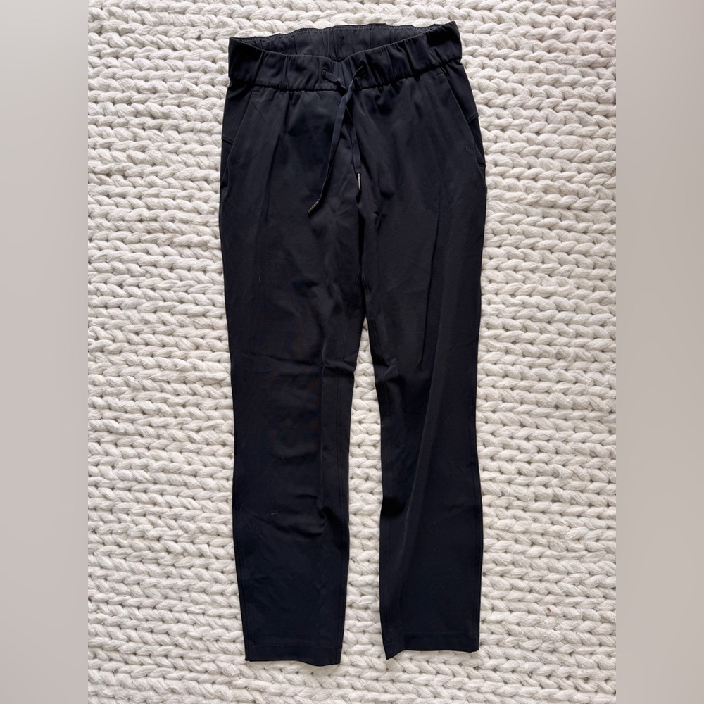 lululemon athletica Women's Black Drawstring Joggers